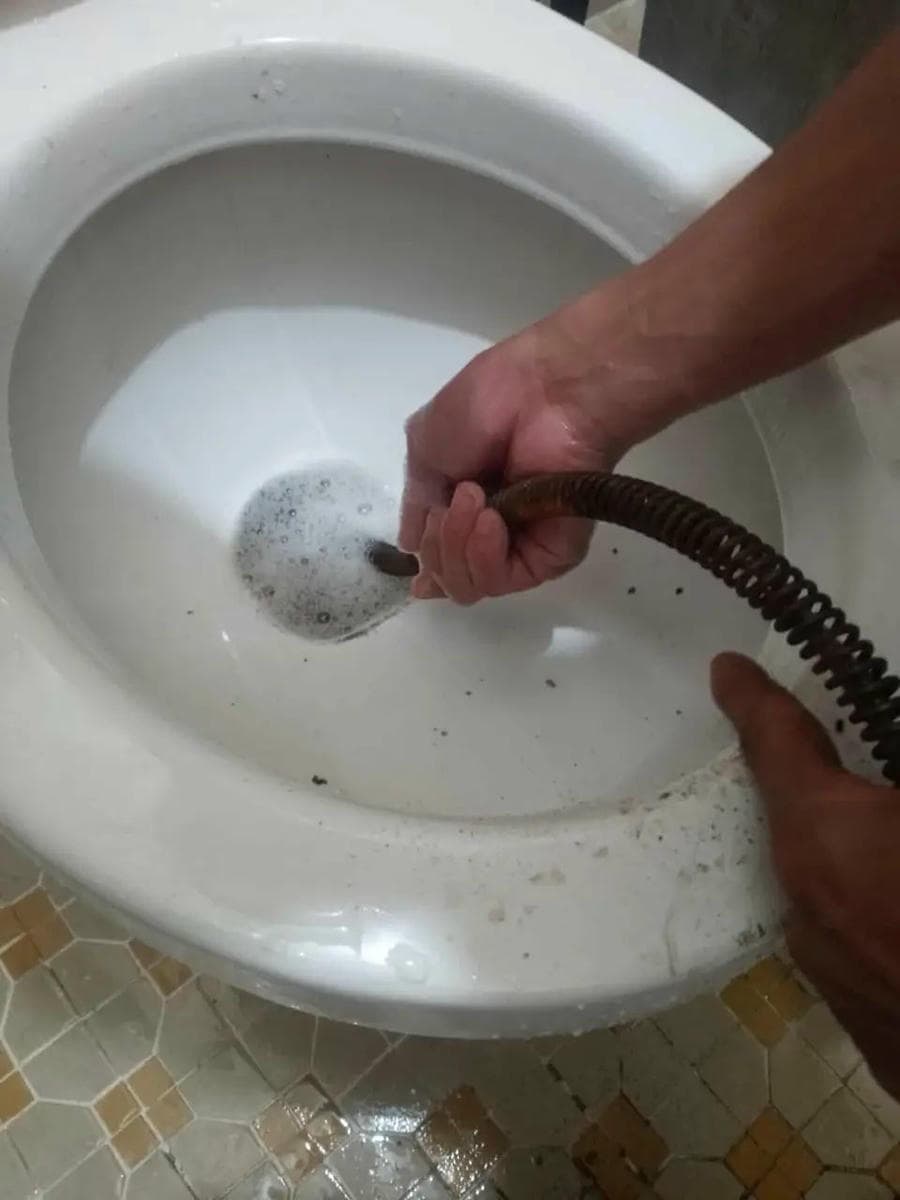 Tıkalı tuvalet gideri açma