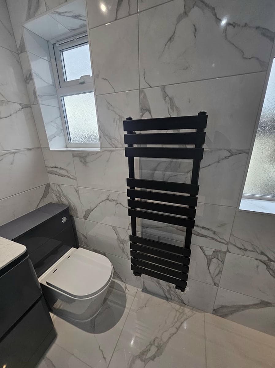 Tuvalet tıkanıklığı açma sürecinde kontrollü tesisat hizmeti